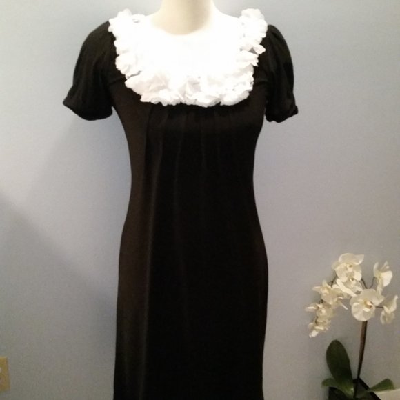 J'Adore black dress with applied white flower neckline - Picture 2 of 4